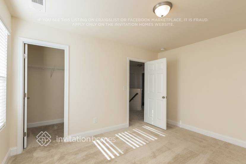 Building Photo - 212 Sassafras Rd