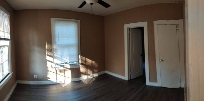 Building Photo - 2948 Pierpont Ave