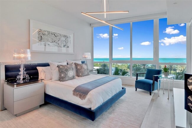 Building Photo - 100 South Pointe Dr