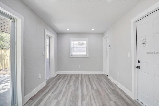 Building Photo - 6347 S Lansdale Cir