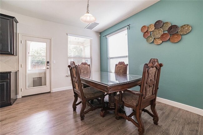 Building Photo - 308 Potters Peak Way