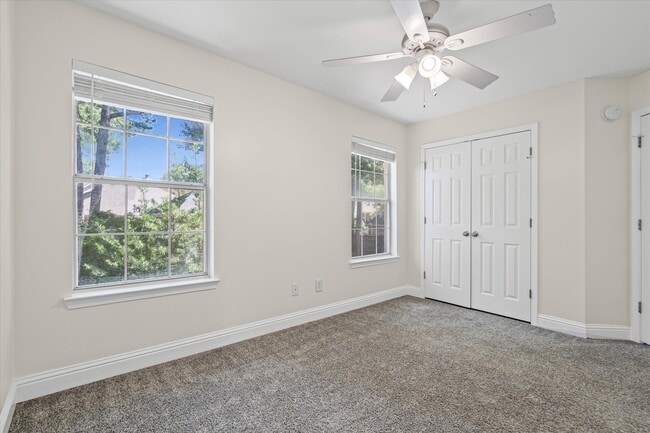 Building Photo - 27572 Claiborne Cir