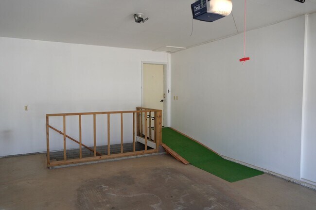 Building Photo - 1205 Silver Ave