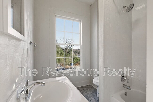 Building Photo - 27 S Jefferson St