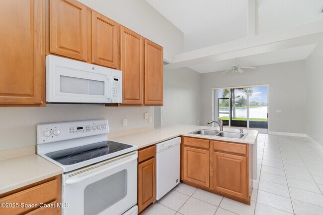 Building Photo - 4421 Chardonnay Dr