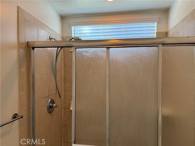 Building Photo - 1528 E Raymond St