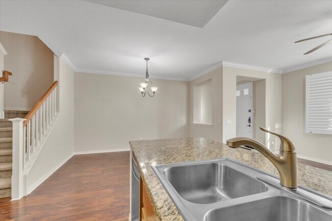 Building Photo - 28687 N Pietro Dr