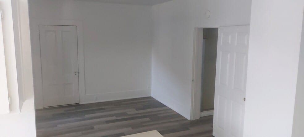 Building Photo - 815 G St