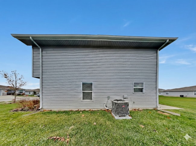 Building Photo - Spacious 3-Bedroom Home with Hardwood Floors & Patio in Blue Springs, MO