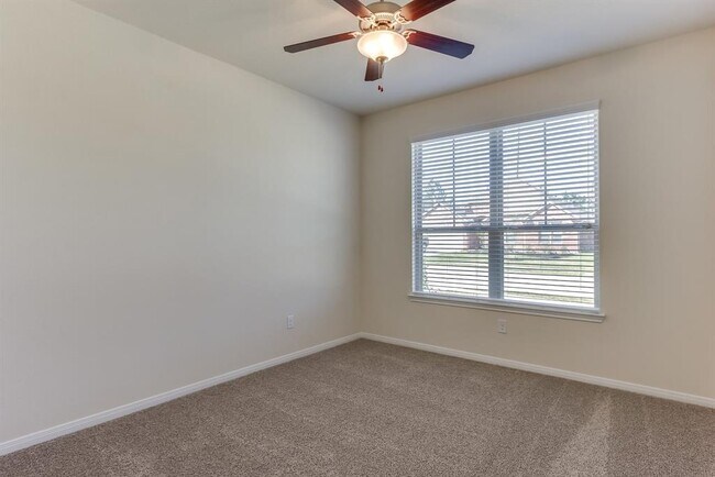 Building Photo - 1515 Holly Chase Ct