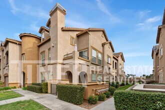 Building Photo - Beautifully updated Natomas Condo in Gated...