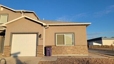 Building Photo - Contemporary 2020 Townhome — Conveniently ...