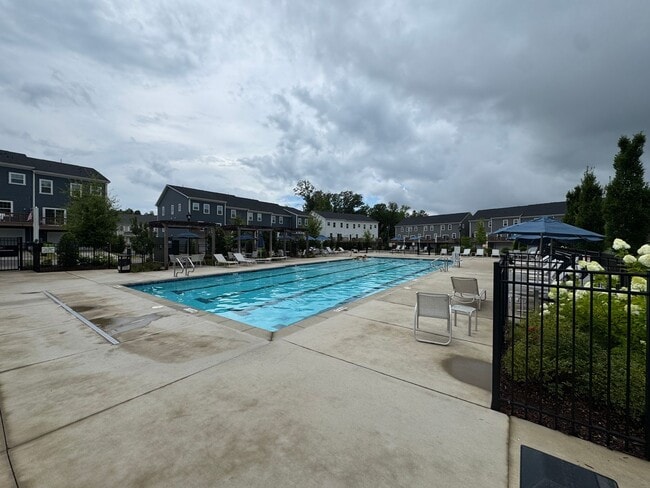 Building Photo - Lovely Colvard Farms Townhouse