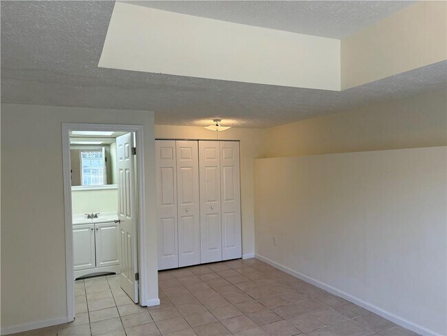 Building Photo - 1045 Coker Cir NW