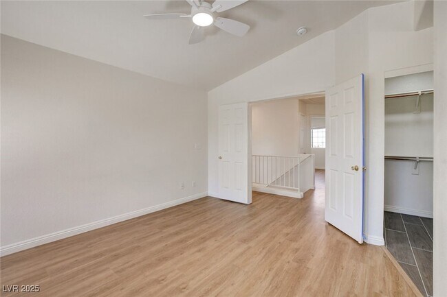 Building Photo - 1441 Iron Springs Dr