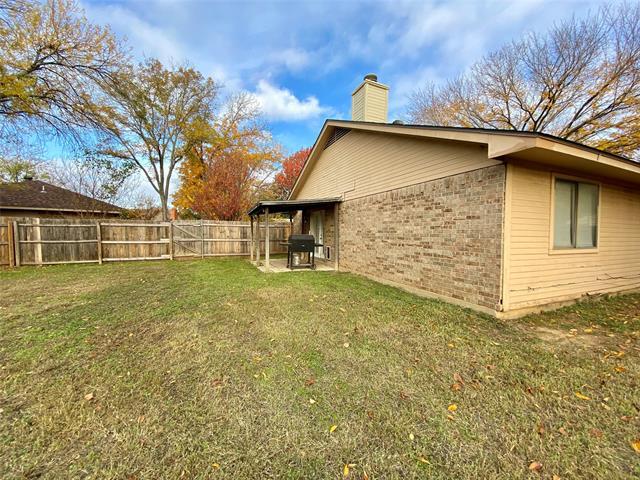 Building Photo - 5911 Teal Ridge Dr