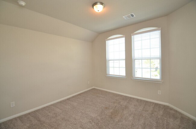 Building Photo - 3502 Gannan Lake Ct
