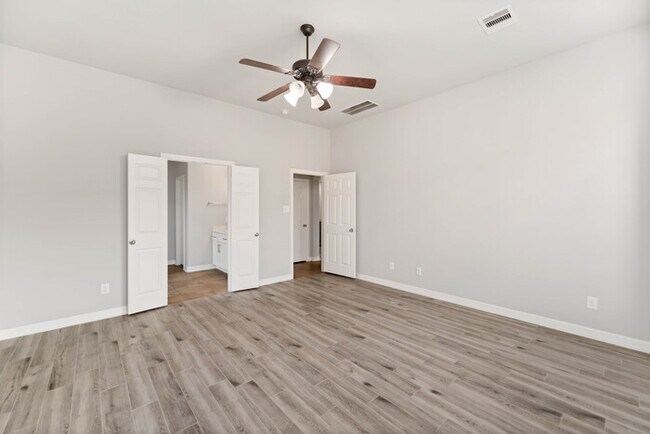 Building Photo - 9991 Boulder Bend Ln