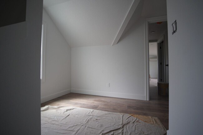 Building Photo - 4514 SW Cullen Blvd