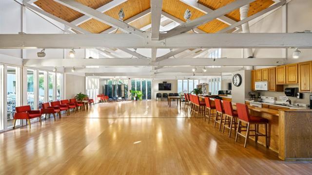 Building Photo - 143 Piccadilly Pl