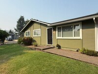 Building Photo - Mar Lindley Duplex