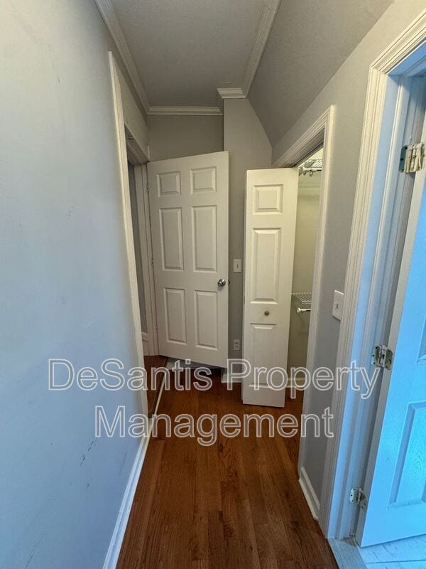 Building Photo - 5424 Harrison St