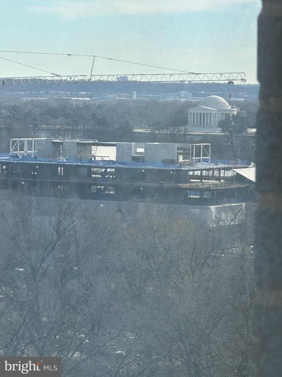 Building Photo - 522 21st St NW