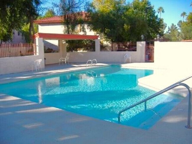 Building Photo - TEMPE CONDO IN THE HEART OF TEMPE!