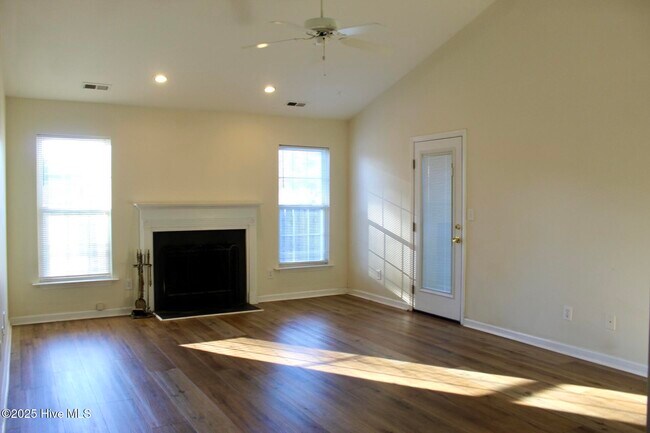 Building Photo - 1504 Amhearst Ct