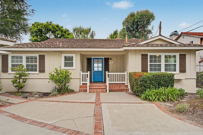 Building Photo - Rolling Hills Ranch House — Updated 3BR Home on a Massive Lot