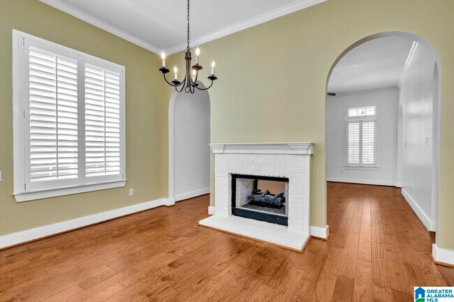 Building Photo - 6285 S Clubview Cir
