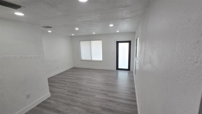 Building Photo - 2645 SW 90th Ave