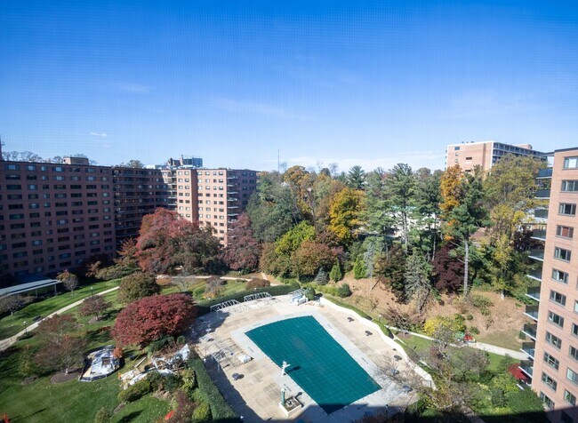 Building Photo - Lovely 1 BR/1 BA Condo in Wesley Heights!