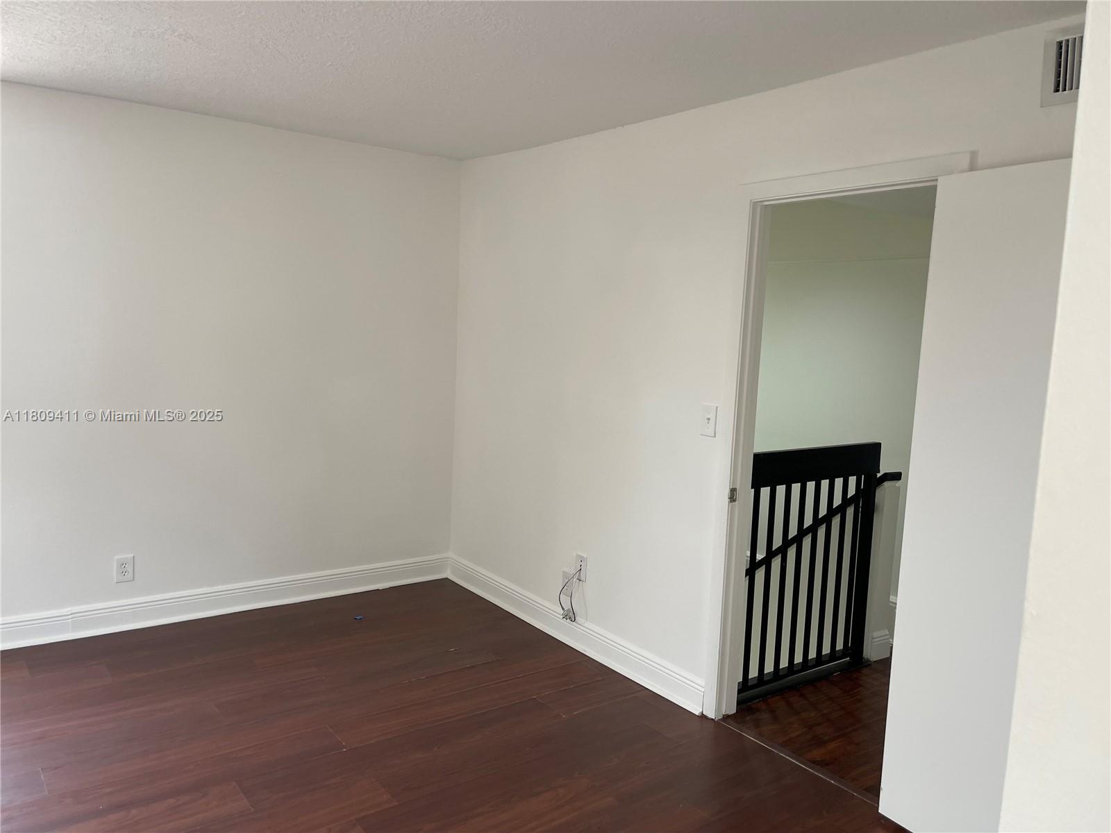 Building Photo - 2961 SW 87th Ave