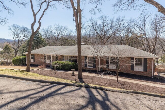 Building Photo - Shy's Hill Road Rental