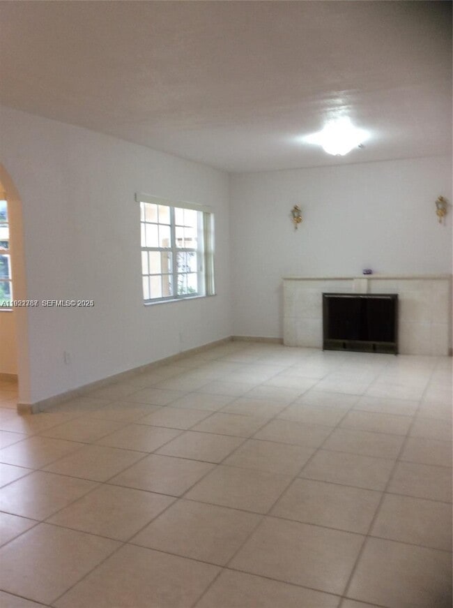 Building Photo - 60 Palmetto Dr