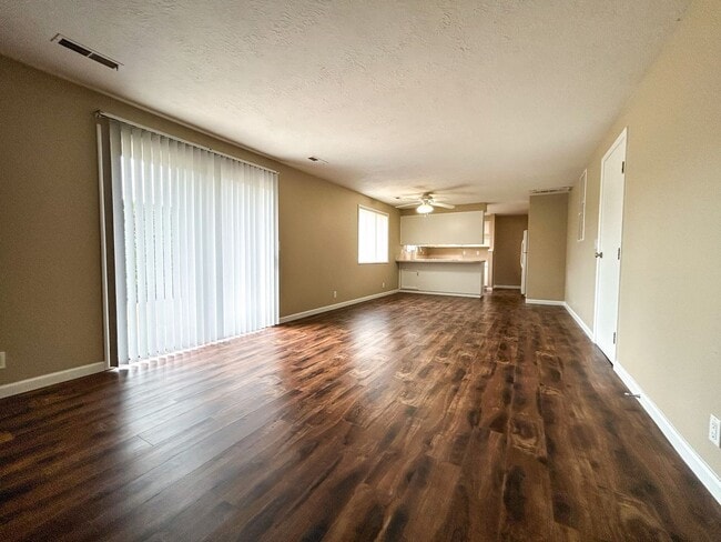 Building Photo - 4998 Arrowood Ct SE