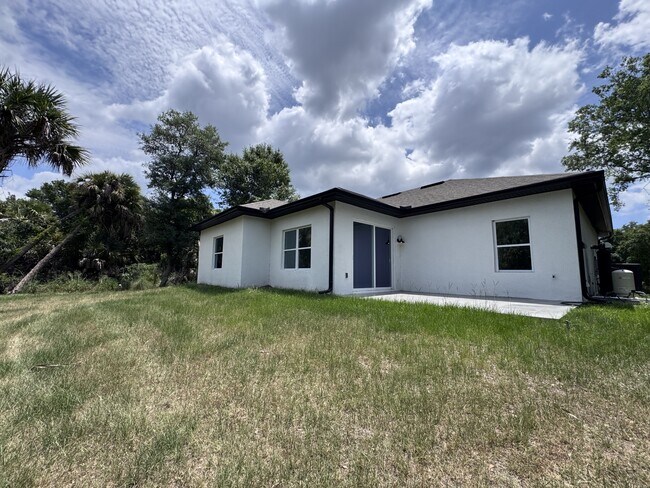 Building Photo - 1223 Koltenborn Rd