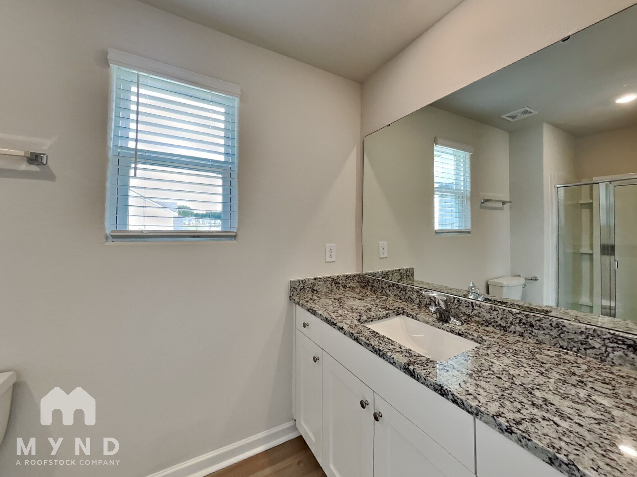 Building Photo - 302 Ivy Bank Dr