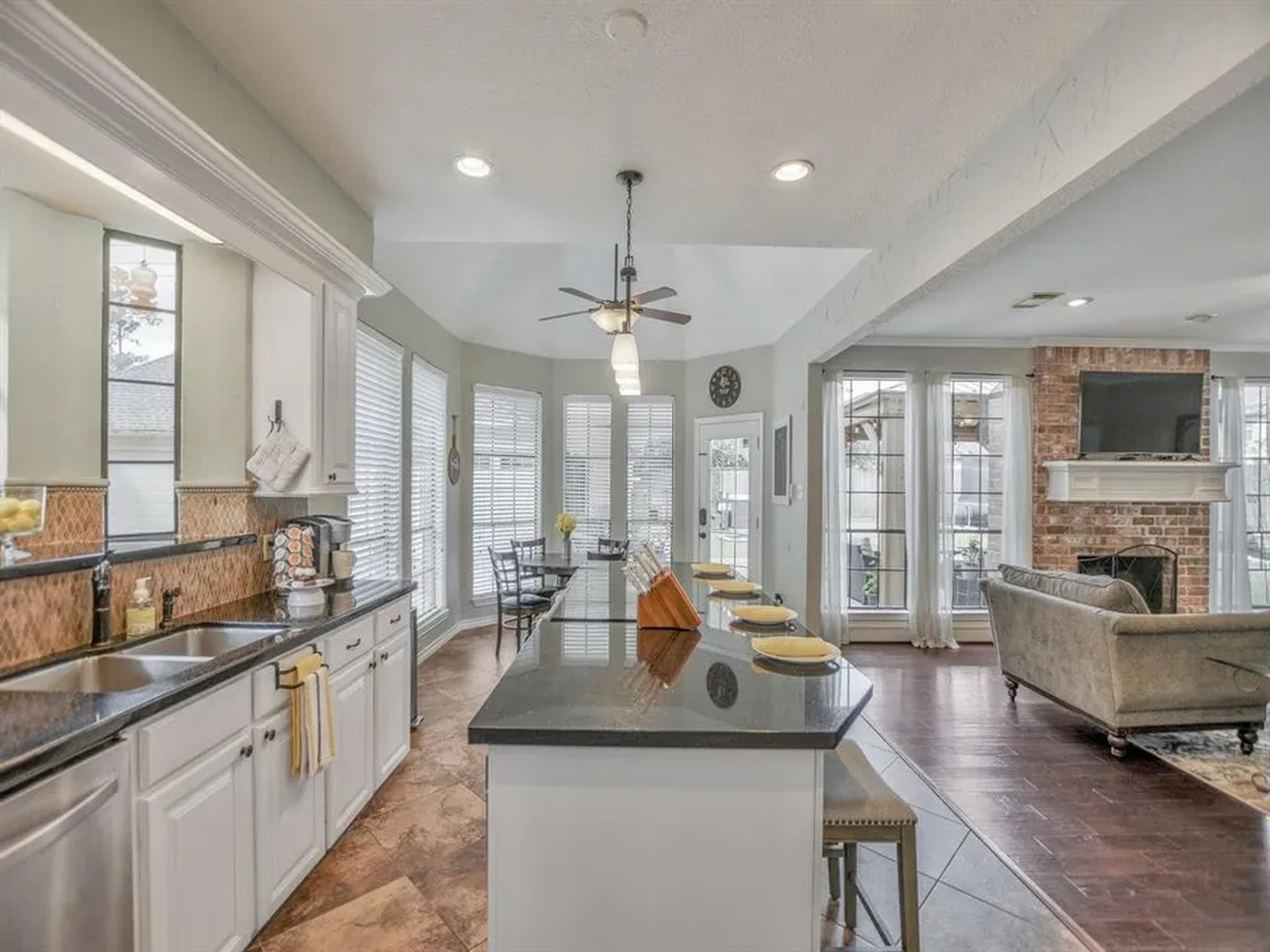 Building Photo - 6035 Spring Creek Grove Ln