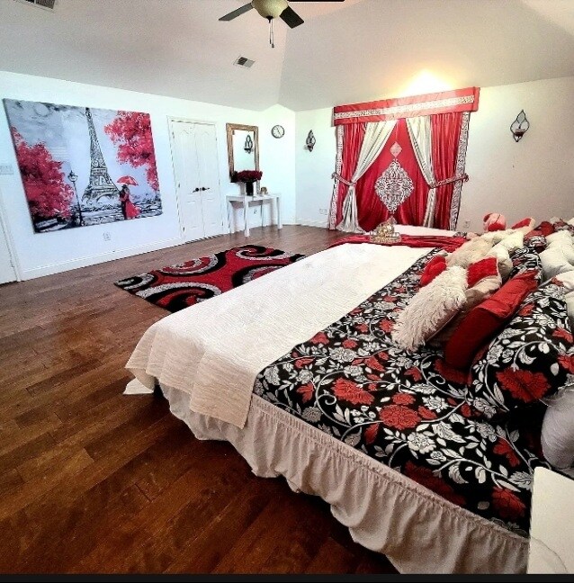 Building Photo - 1020 Vestal Ln