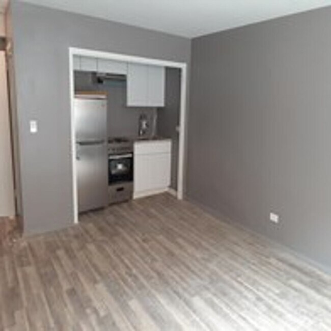 Building Photo - South Shore 1 Bedroom Available