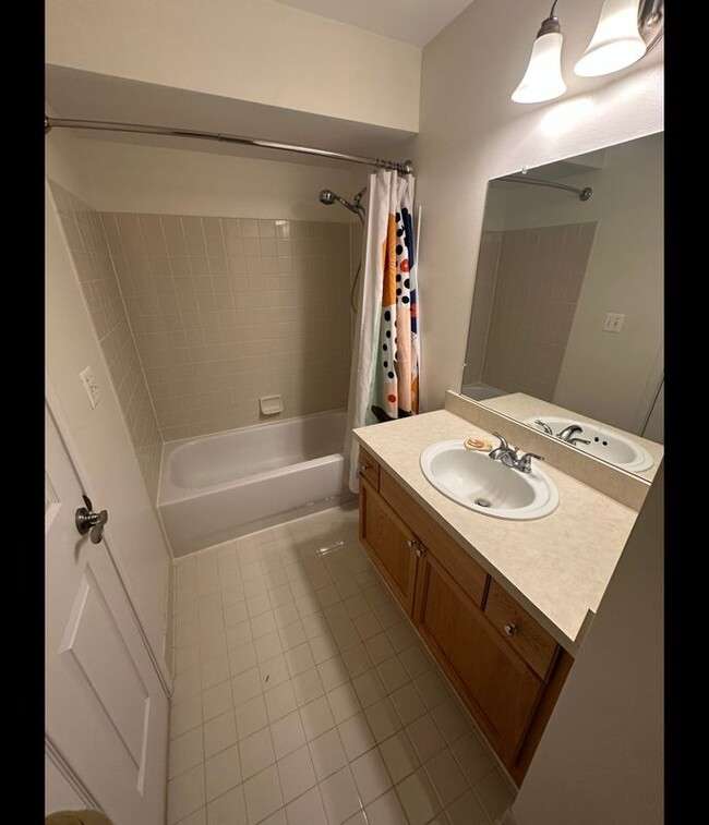 Building Photo - 44783 Marigold Dr