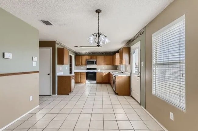 Building Photo - 2521 Brinlee Branch Ln