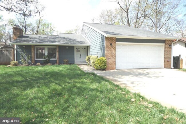 Building Photo - 322 Sugarland Run Dr