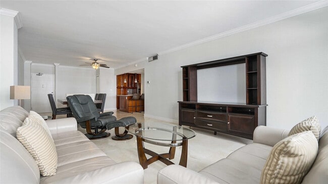 Building Photo - 4250 Galt Ocean Dr