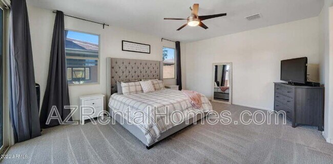 Building Photo - 10540 E Sebring Ave
