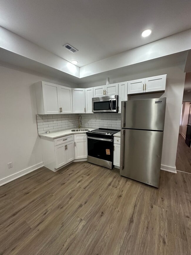 Building Photo - 4514 Westminster Ave