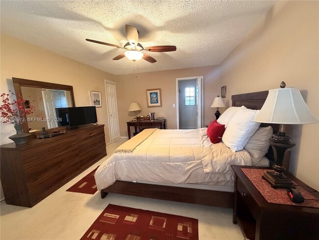 Building Photo - 0 000