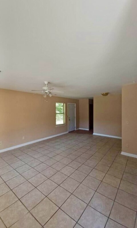 Building Photo - 801B Sandpiper Dr